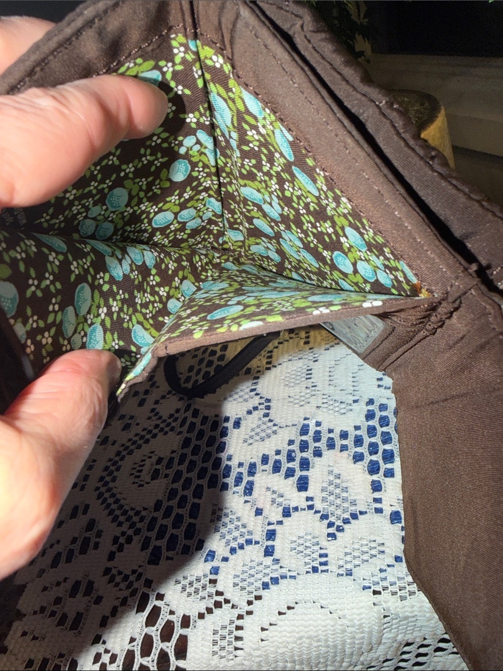 Vera Bradley Brown Quilted Floral Crossbody Wallet - Picture 5 of 12